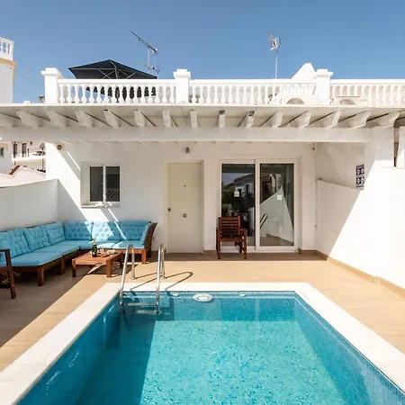 Four Bedroom Parador Vistas With Private Pool Nerja