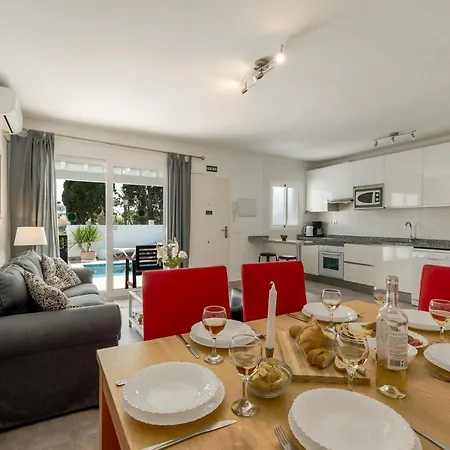 Four Bedroom Parador Vistas With Private Pool Apartment *