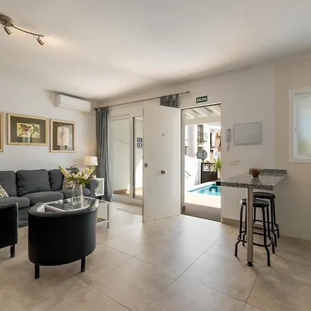 Four Bedroom Parador Vistas With Private Pool Apartment
